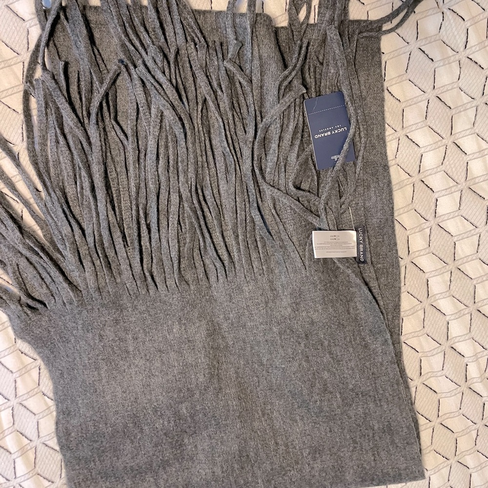 NWT scarf